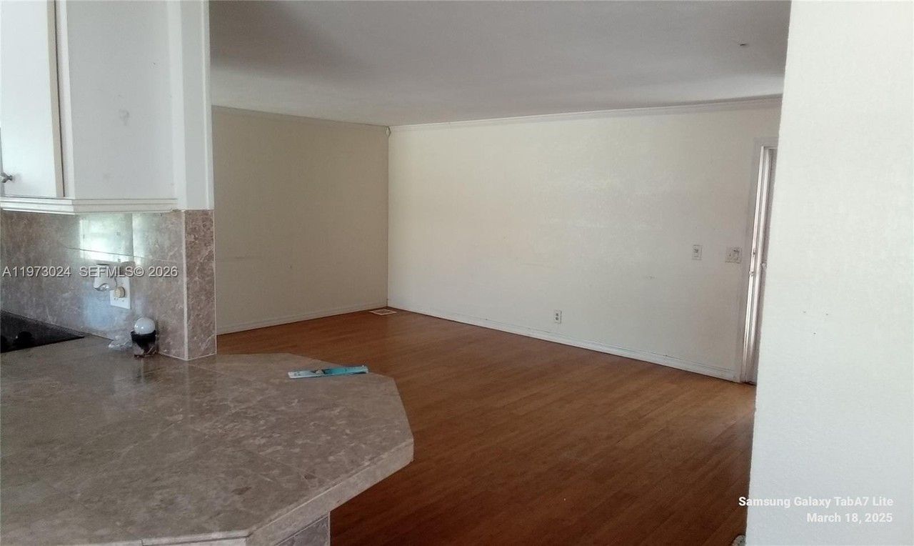 21821 S Heritage Cir #1 - Photo 5 of 20