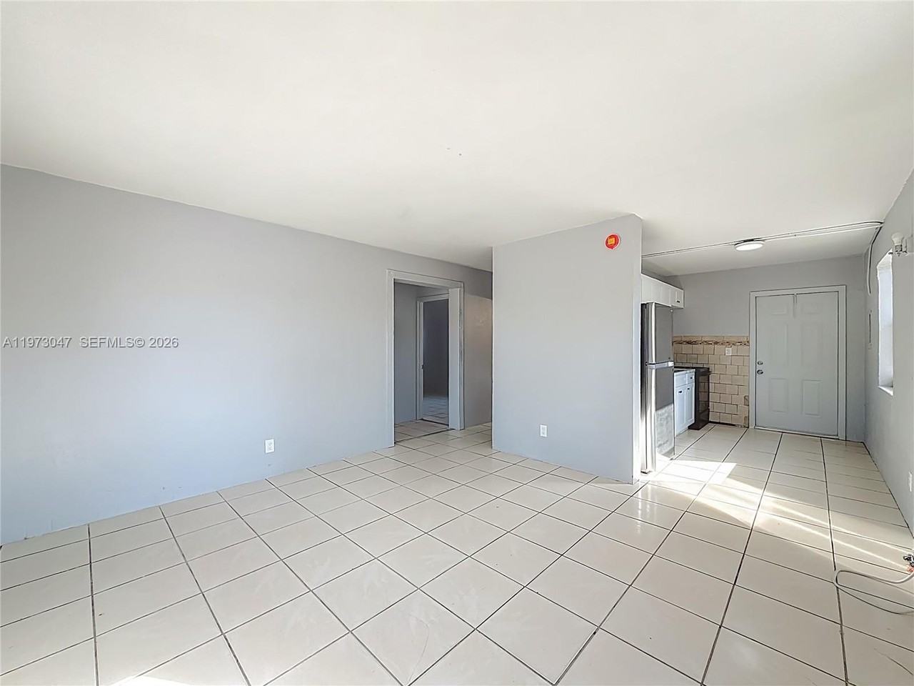 2408 Nw 8th St #0 - Photo 4 of 24