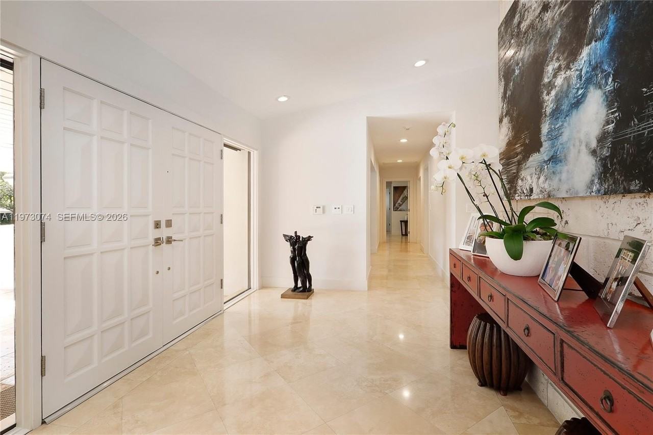 7322 Vistalmar St - Photo 5 of 35