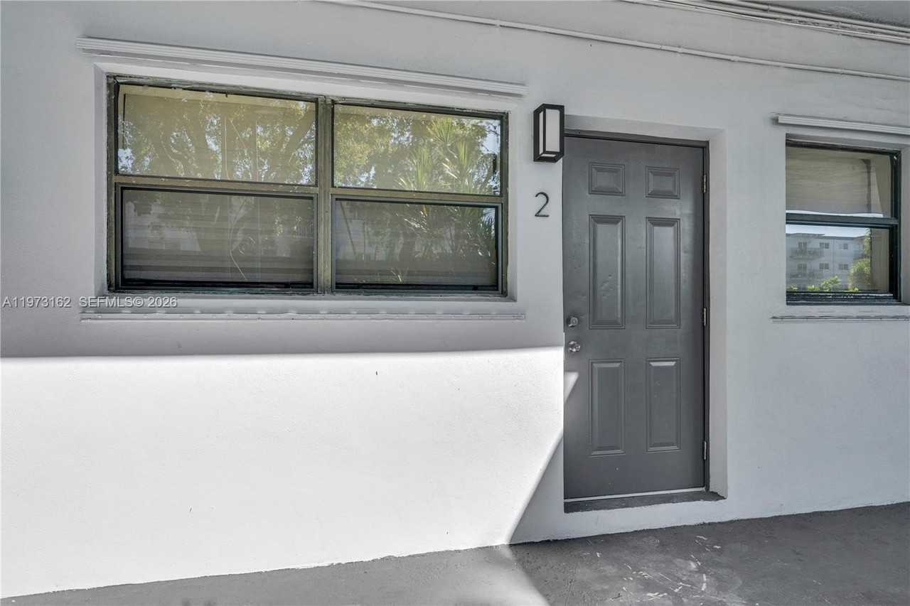 13390 Ne 6th Ave #4 - Photo 2 of 13