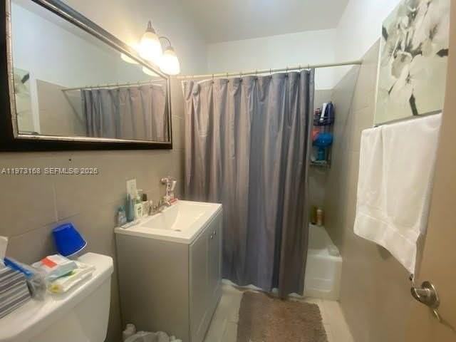 2239 Johnson St #0 - Photo 6 of 8