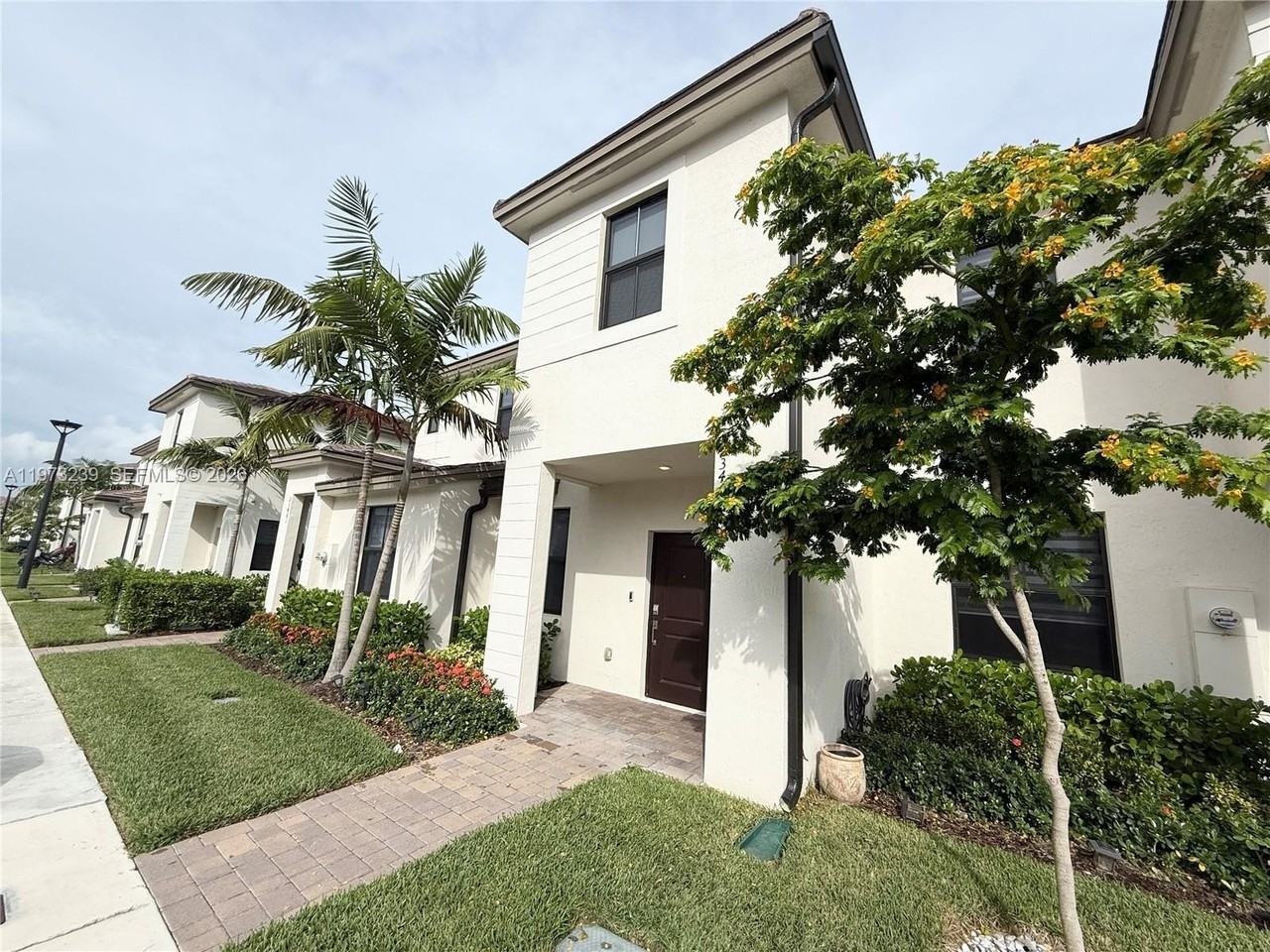 23465 Sw 127th Pl #23465 - Photo 3 of 22