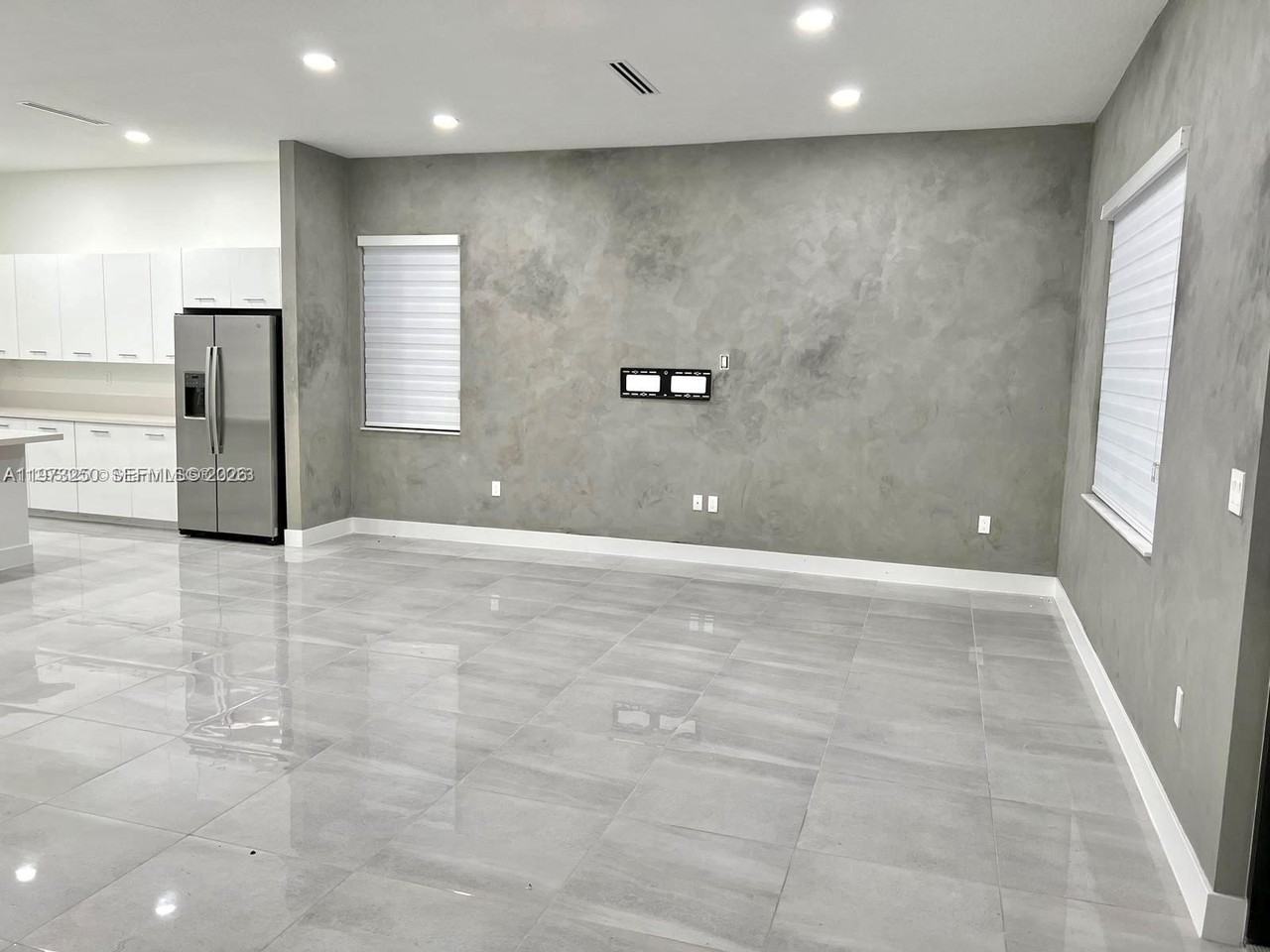 17324 Sw 41st St #17324 - Photo 2 of 32