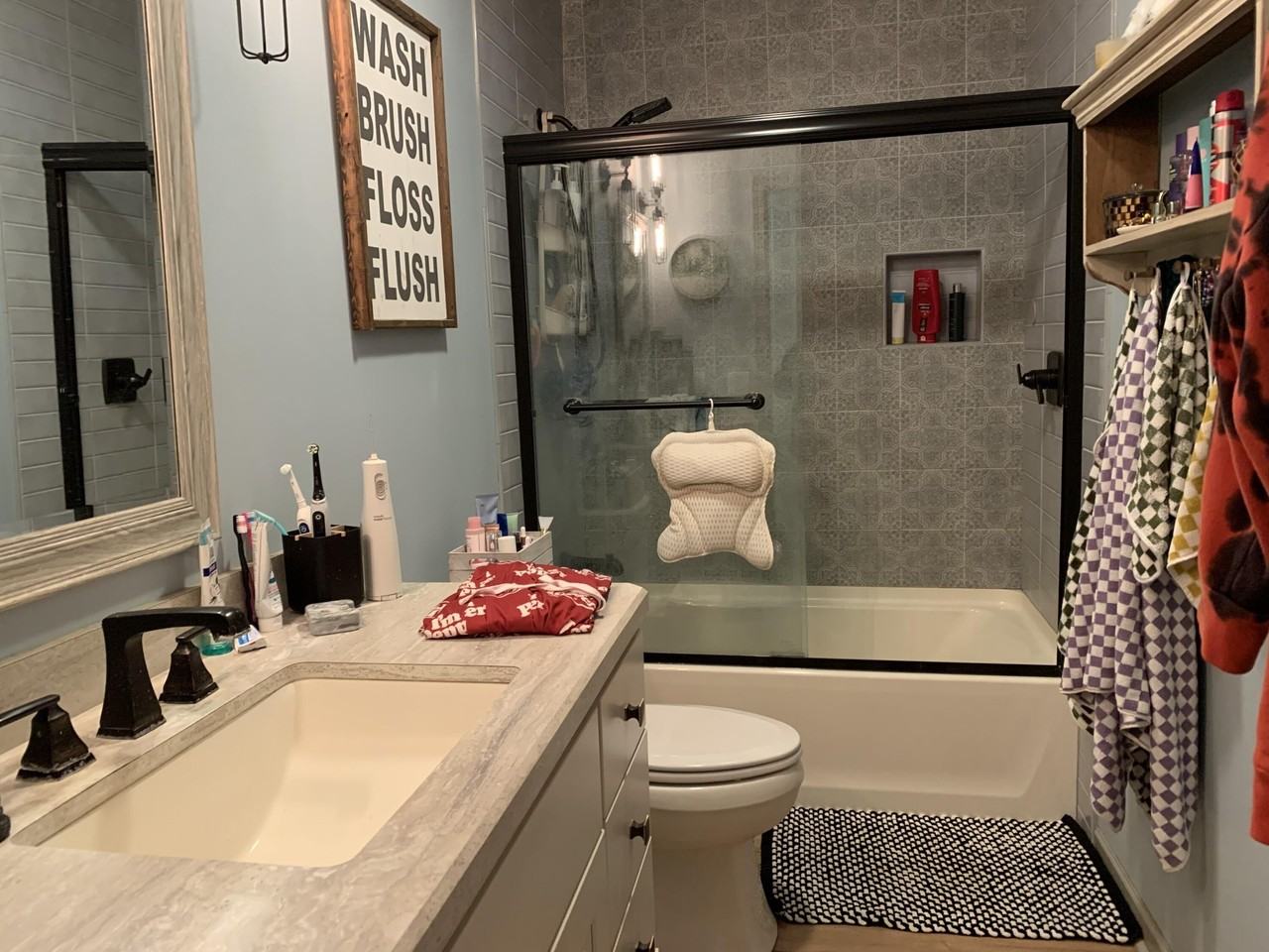 401 Spring St - Photo 4 of 10