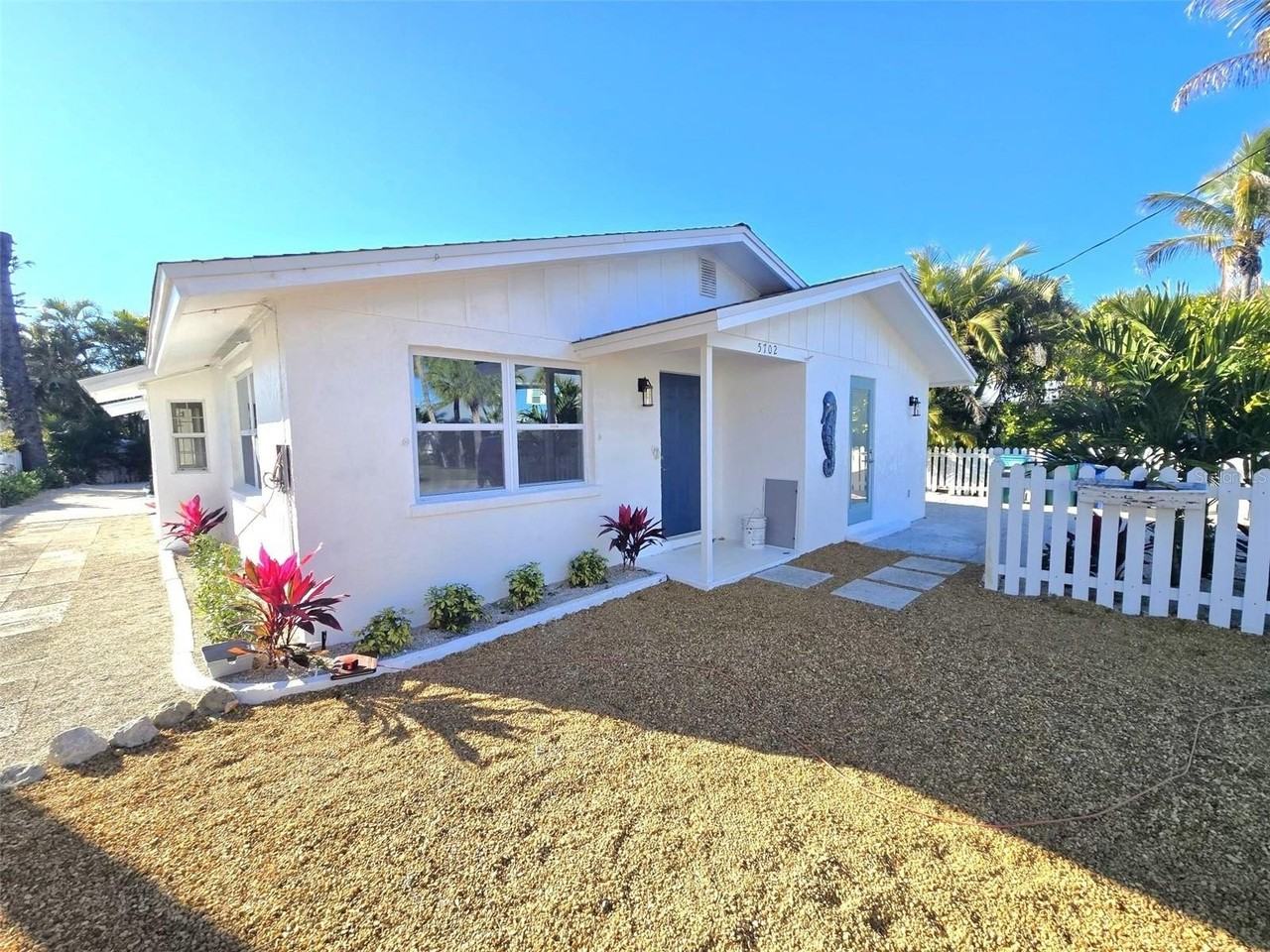 5702 Carissa St #A - Photo 2 of 23