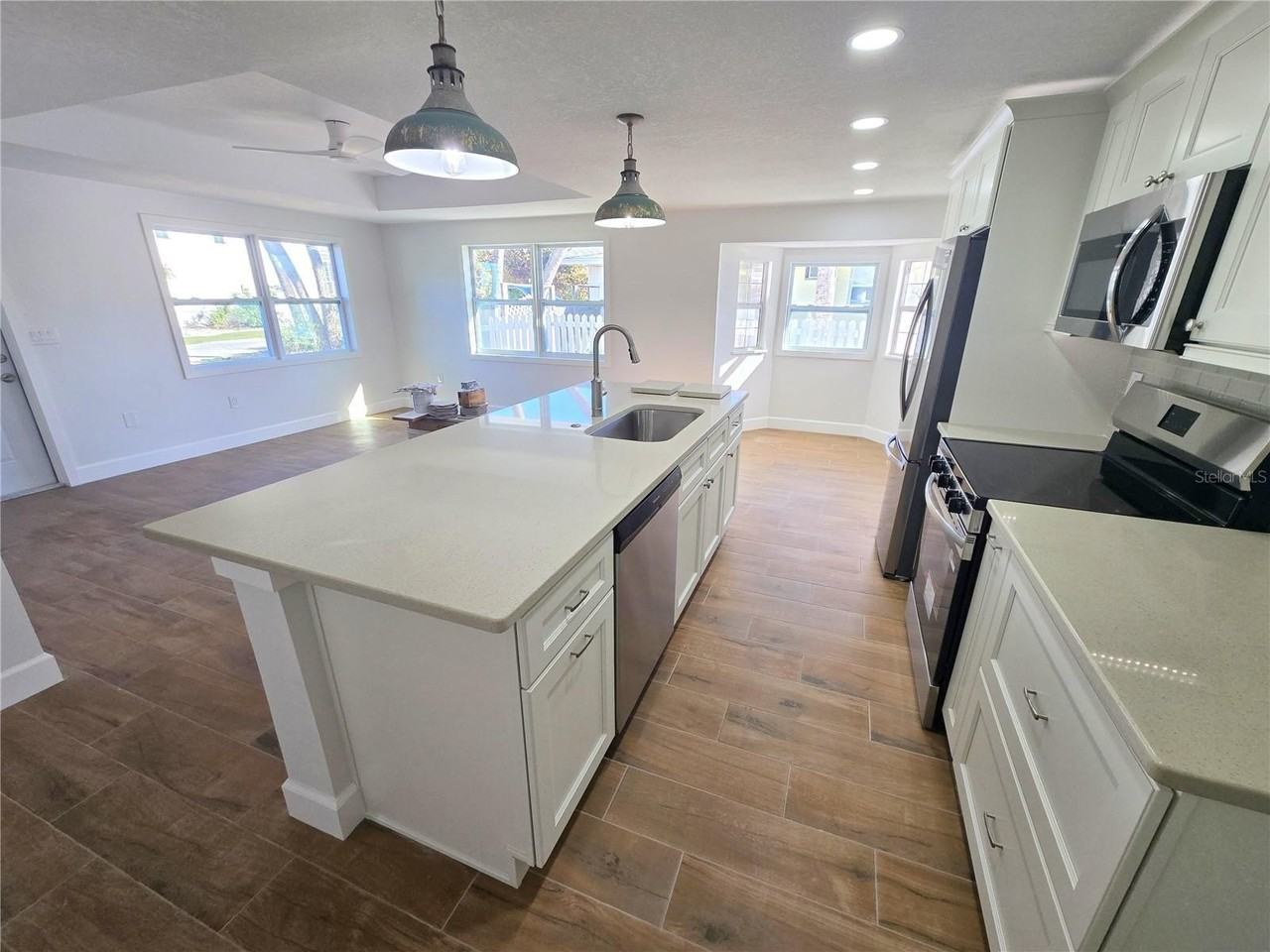 5702 Carissa St #A - Photo 3 of 23