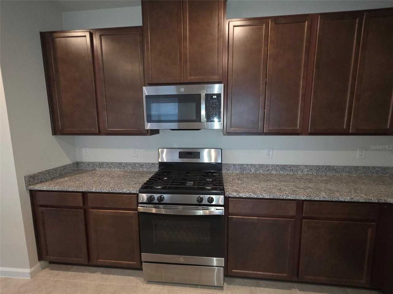 3875 Denali Dr - Photo 5 of 19