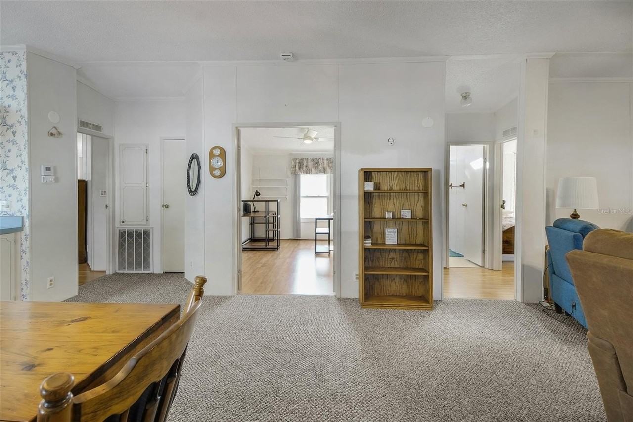 5229 Hartford Ln - Photo 5 of 45