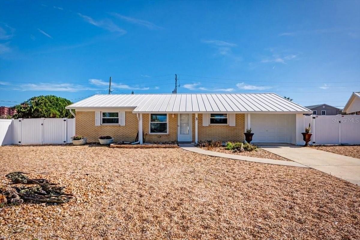 3 Edmond Ct - Photo 2 of 33