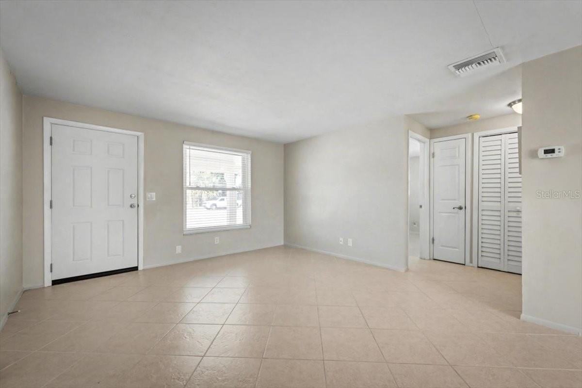 3 Edmond Ct - Photo 7 of 33