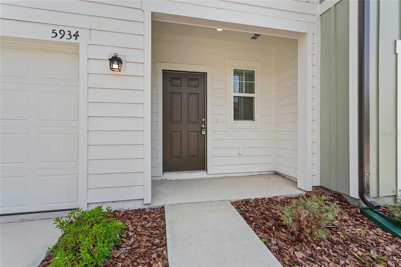 5934 Piney Shrub Pl - Photo 2 of 18