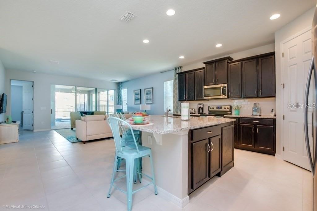 9031 Pelican Cove Trce - Photo 4 of 50