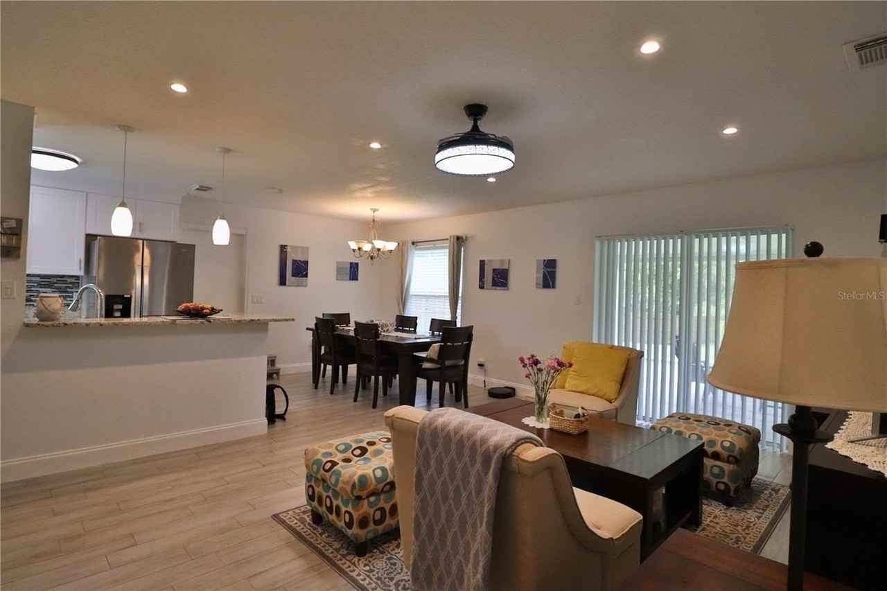 112 Crooked Pine Dr - Photo 6 of 17