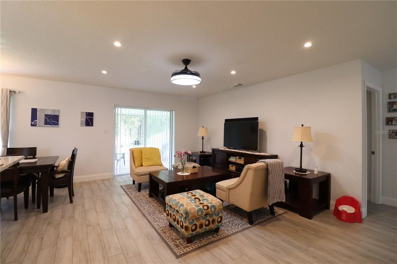 112 Crooked Pine Dr - Photo 7 of 17