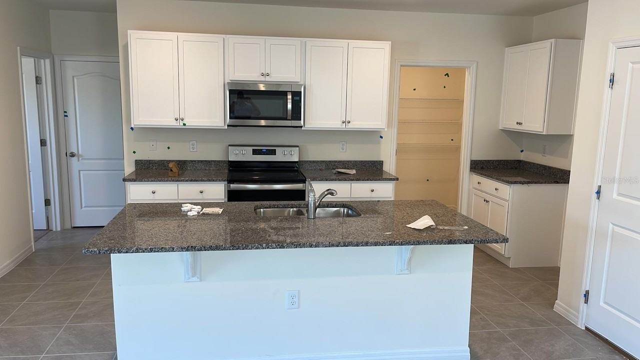 1280 Cascades Ave - Photo 6 of 41