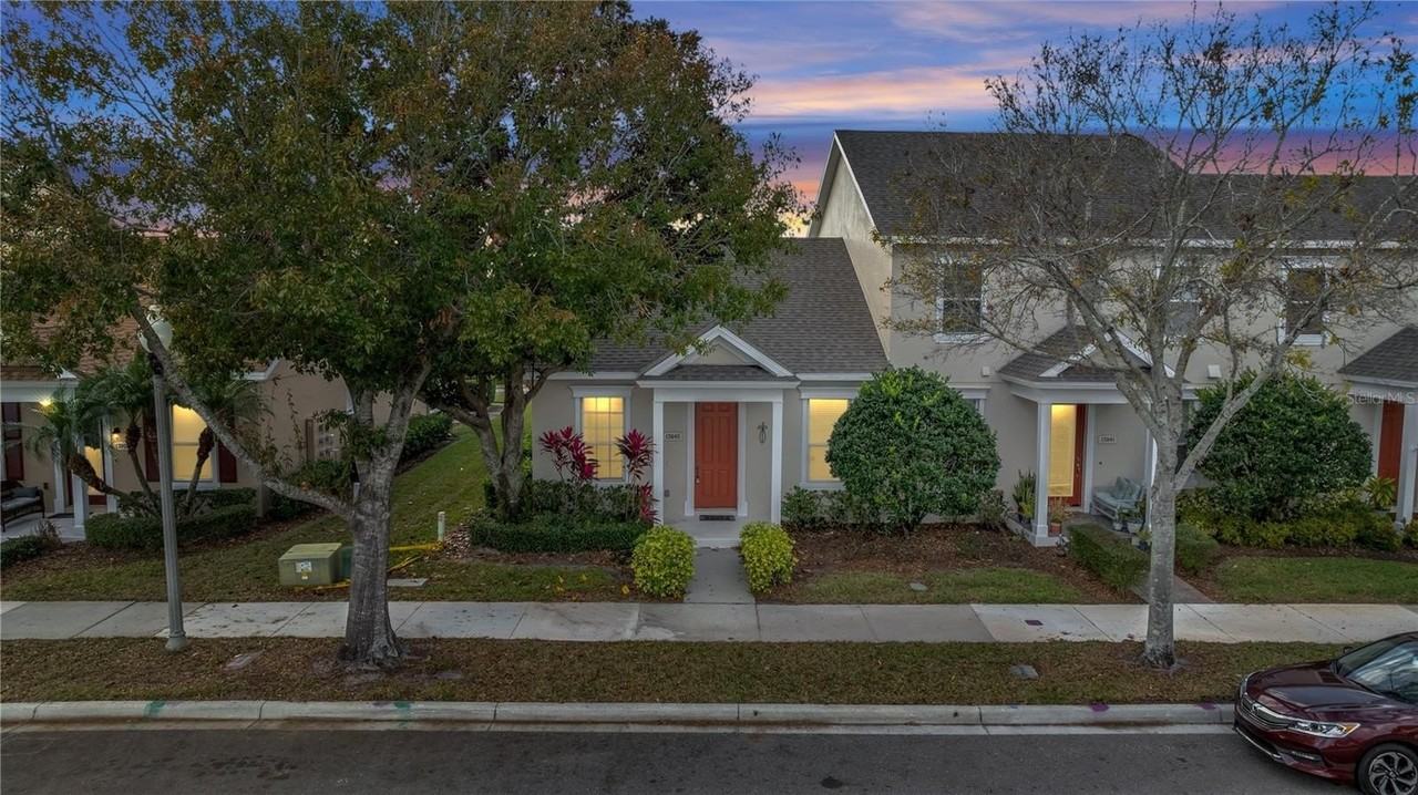 13845 Ancilla Blvd - Photo 2 of 33