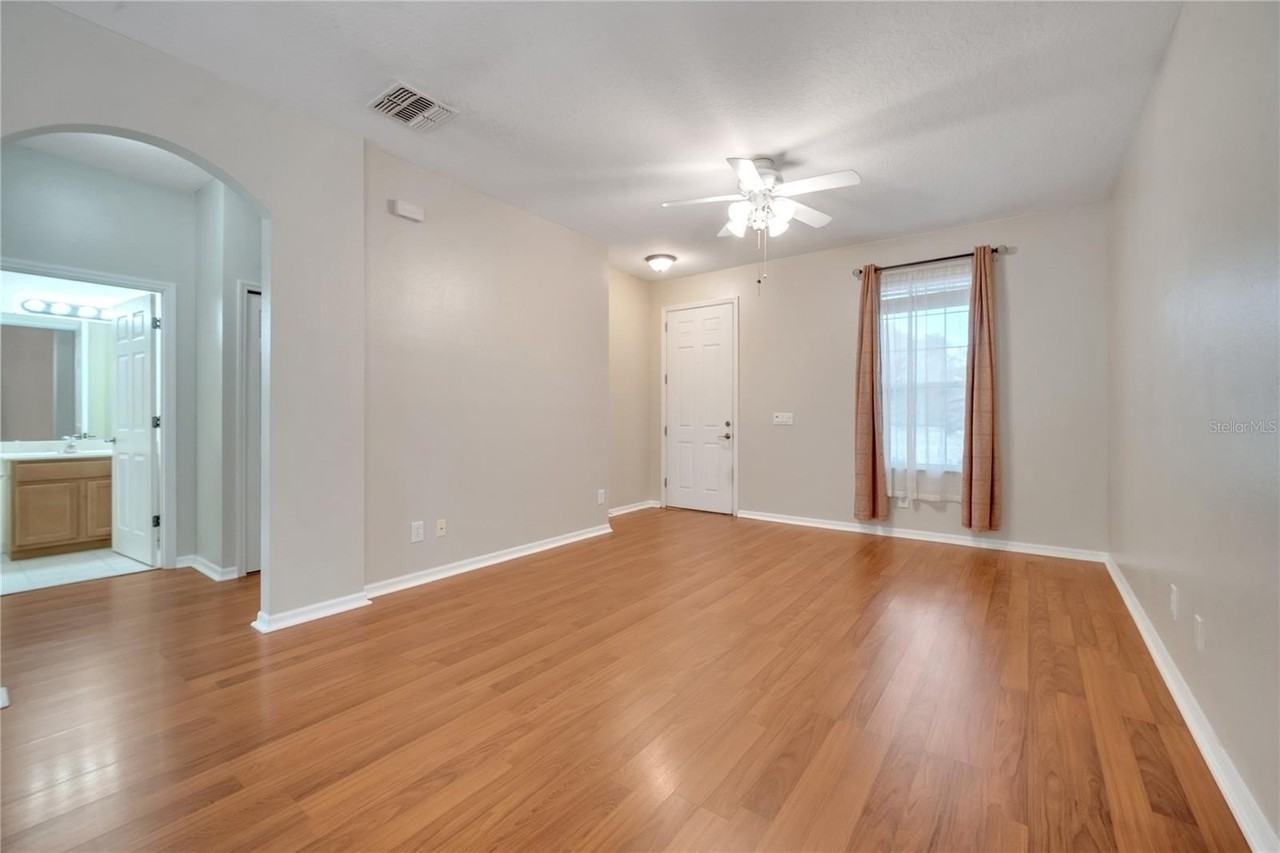 13845 Ancilla Blvd - Photo 6 of 33