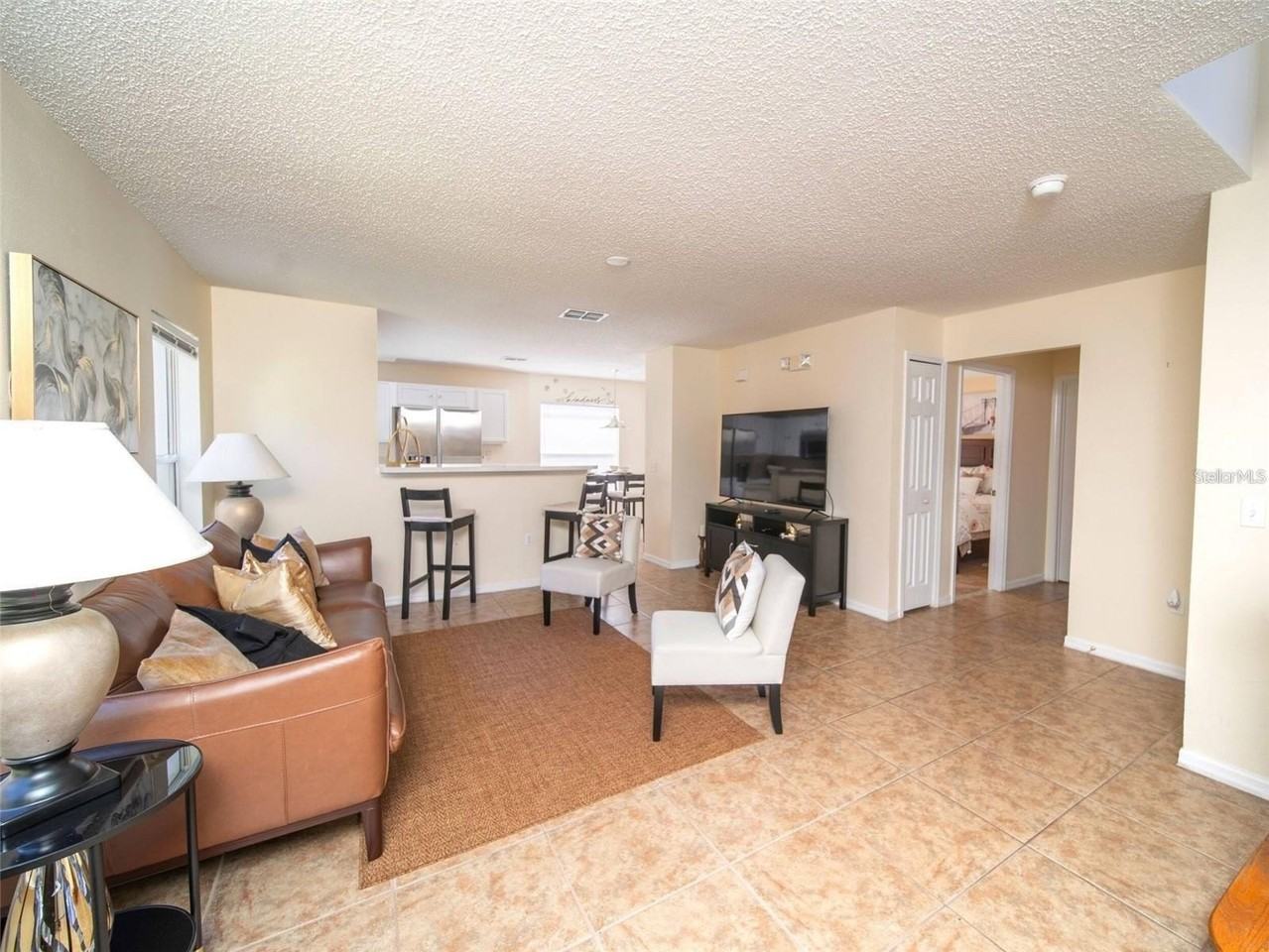 1115 Mariner Cay Dr - Photo 5 of 14