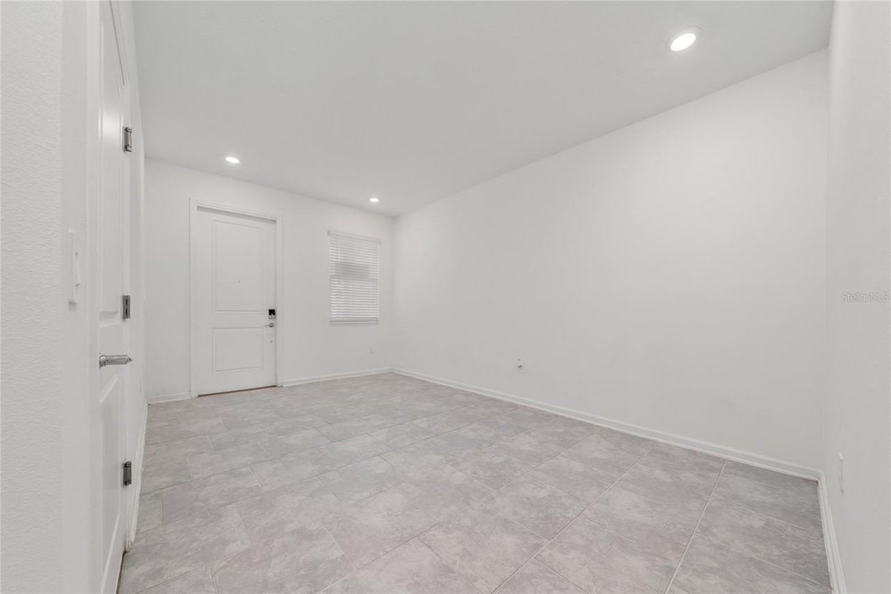 7576 Stone Creek Trl - Photo 6 of 27