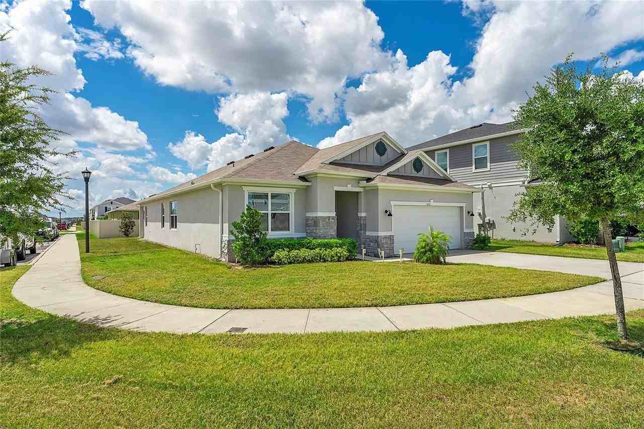 520 Overpool Ave - Photo 3 of 26