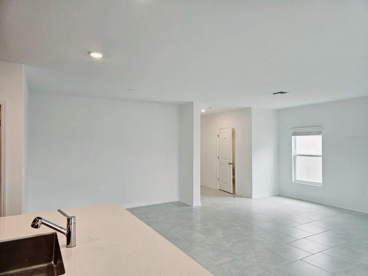 Austin Ter - Photo 3 of 24