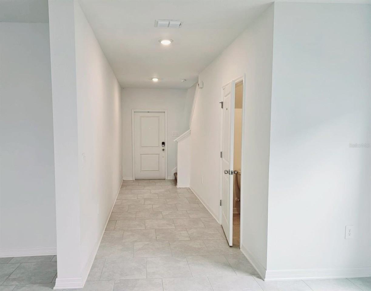 Austin Ter - Photo 4 of 24