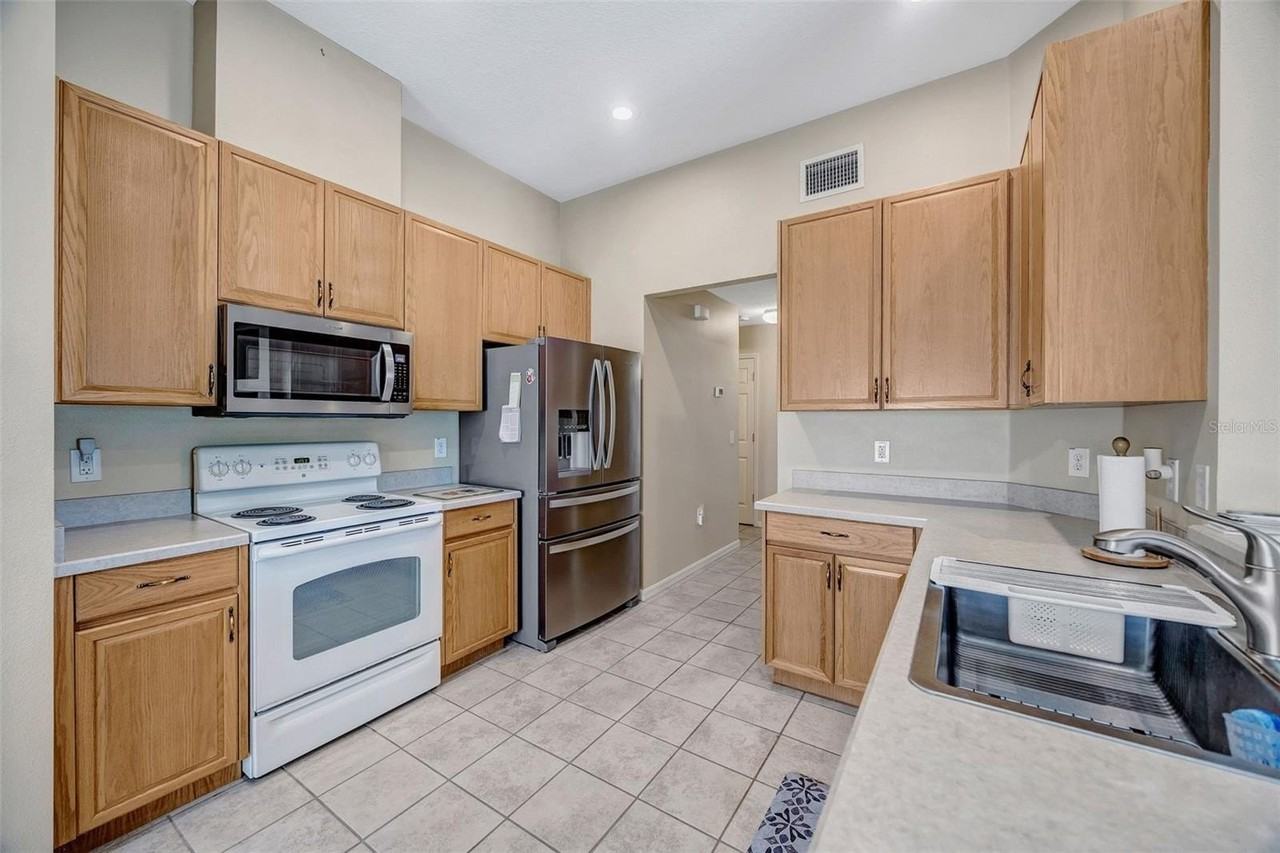 5600 S Sparrow Hawk Ct - Photo 3 of 50