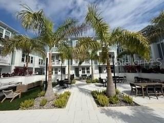 3137 4th Ter N - Photo 2 of 23