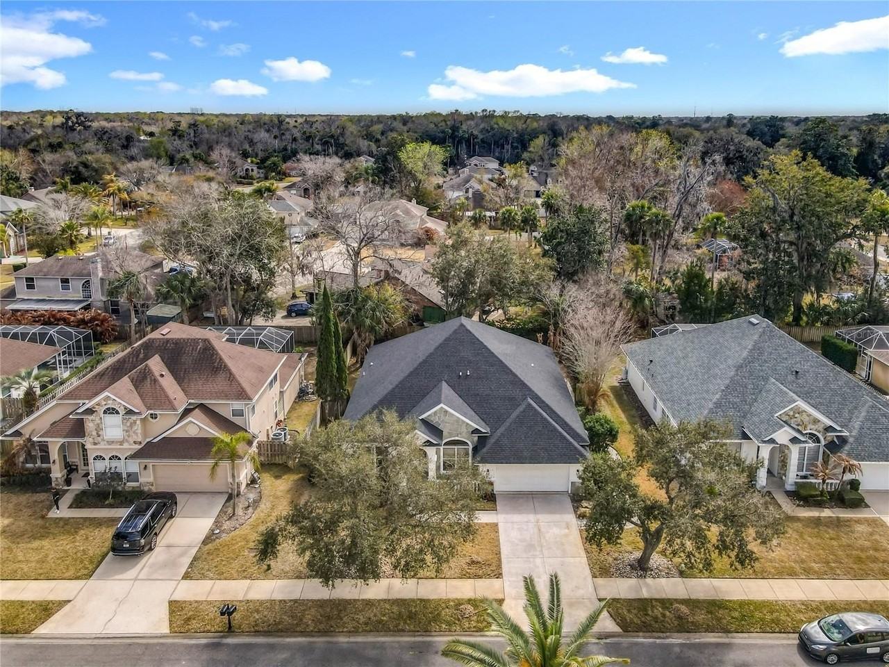 6 Lionshead Dr - Photo 3 of 50