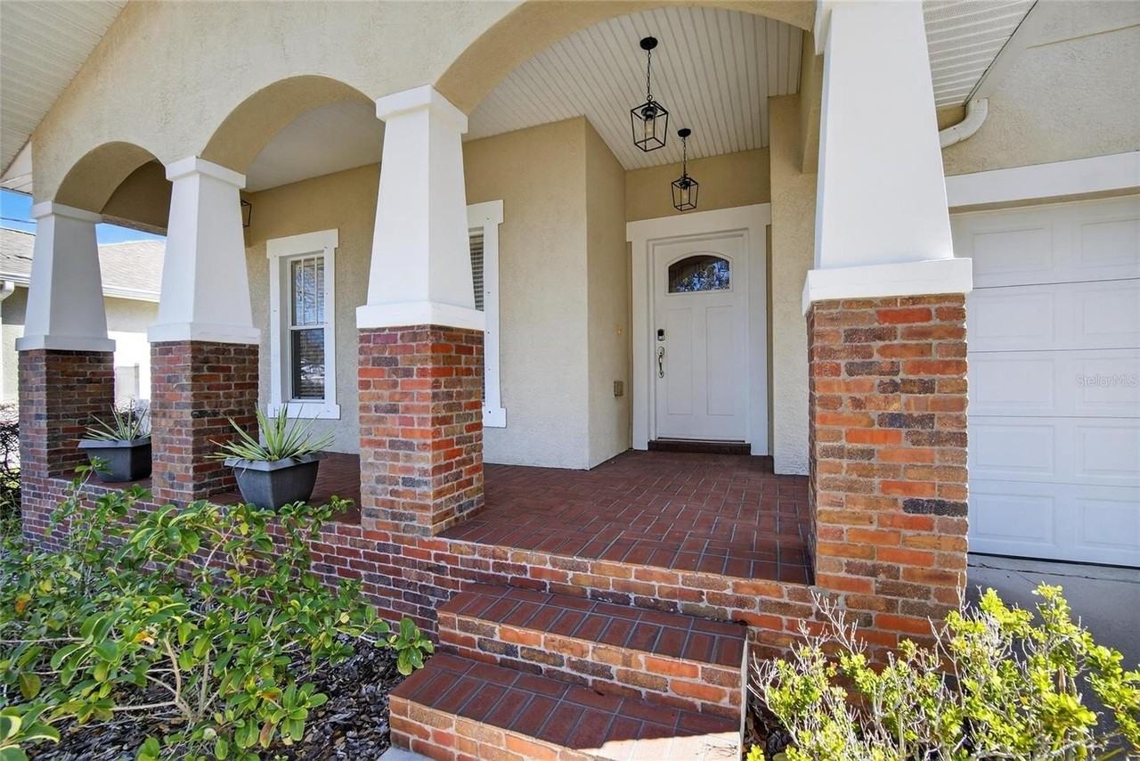 6510 S Himes Ave - Photo 6 of 49