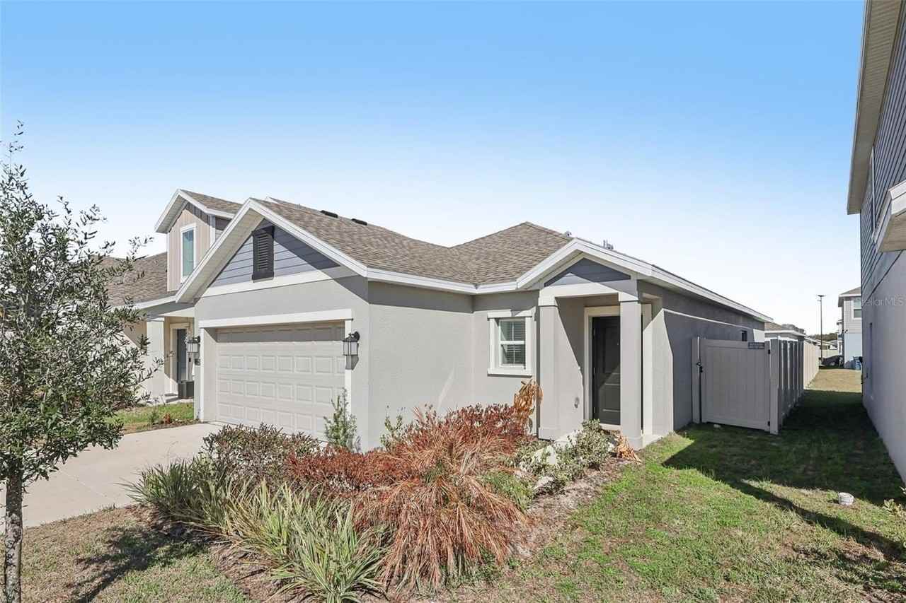 1723 Foreman Rd - Photo 3 of 34