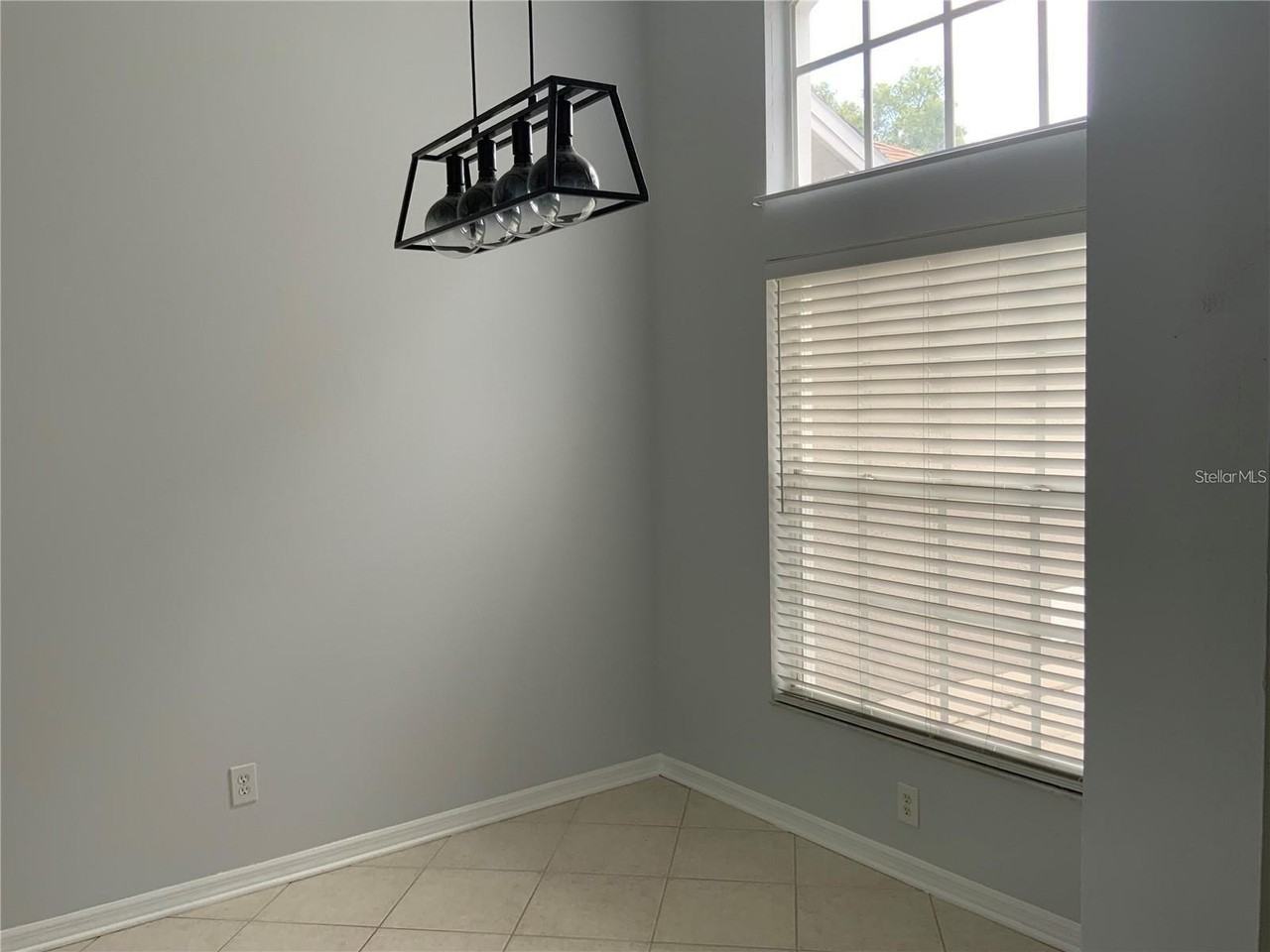 9503 Laurel Ledge Dr - Photo 3 of 24