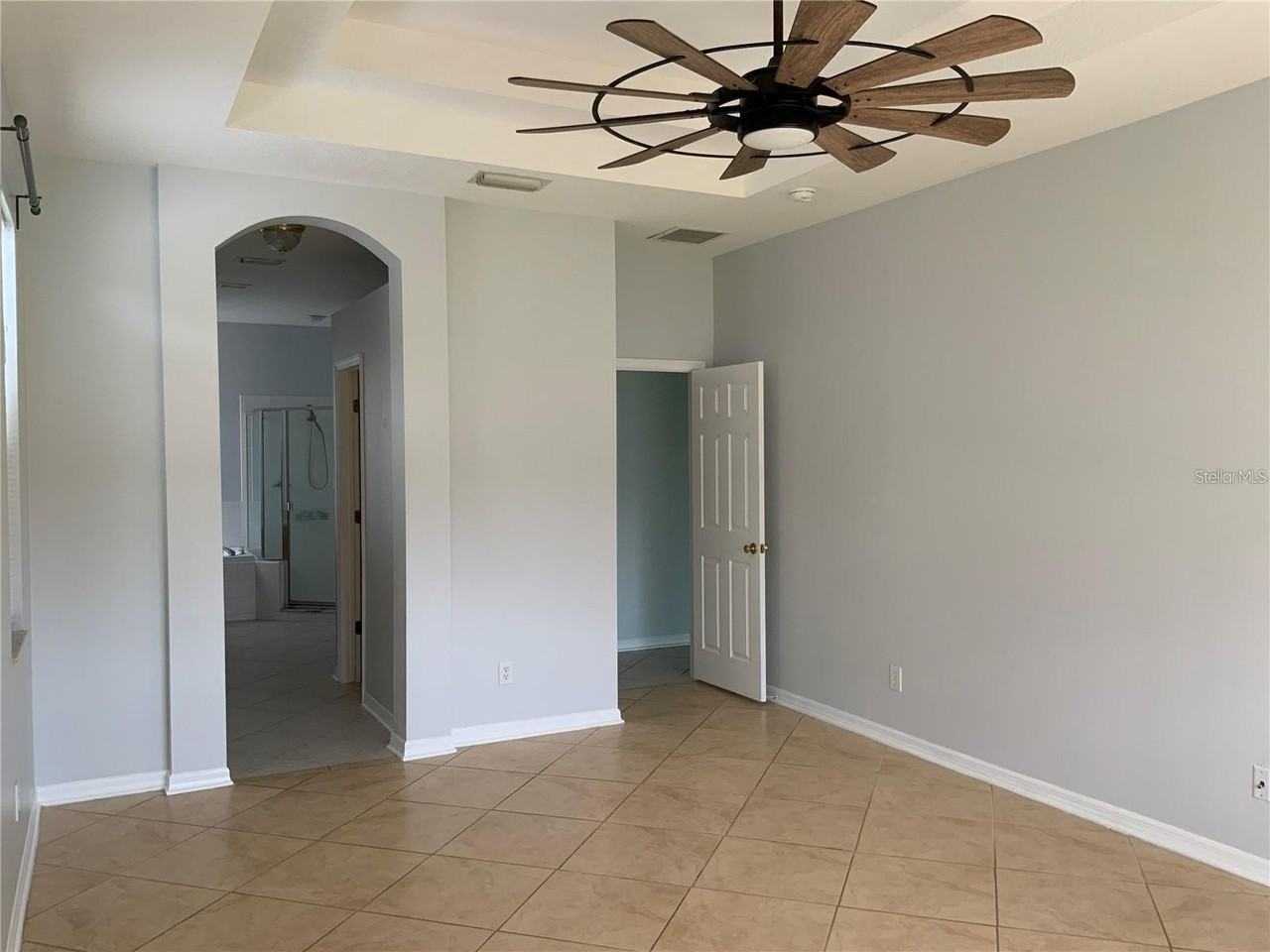 9503 Laurel Ledge Dr - Photo 5 of 24