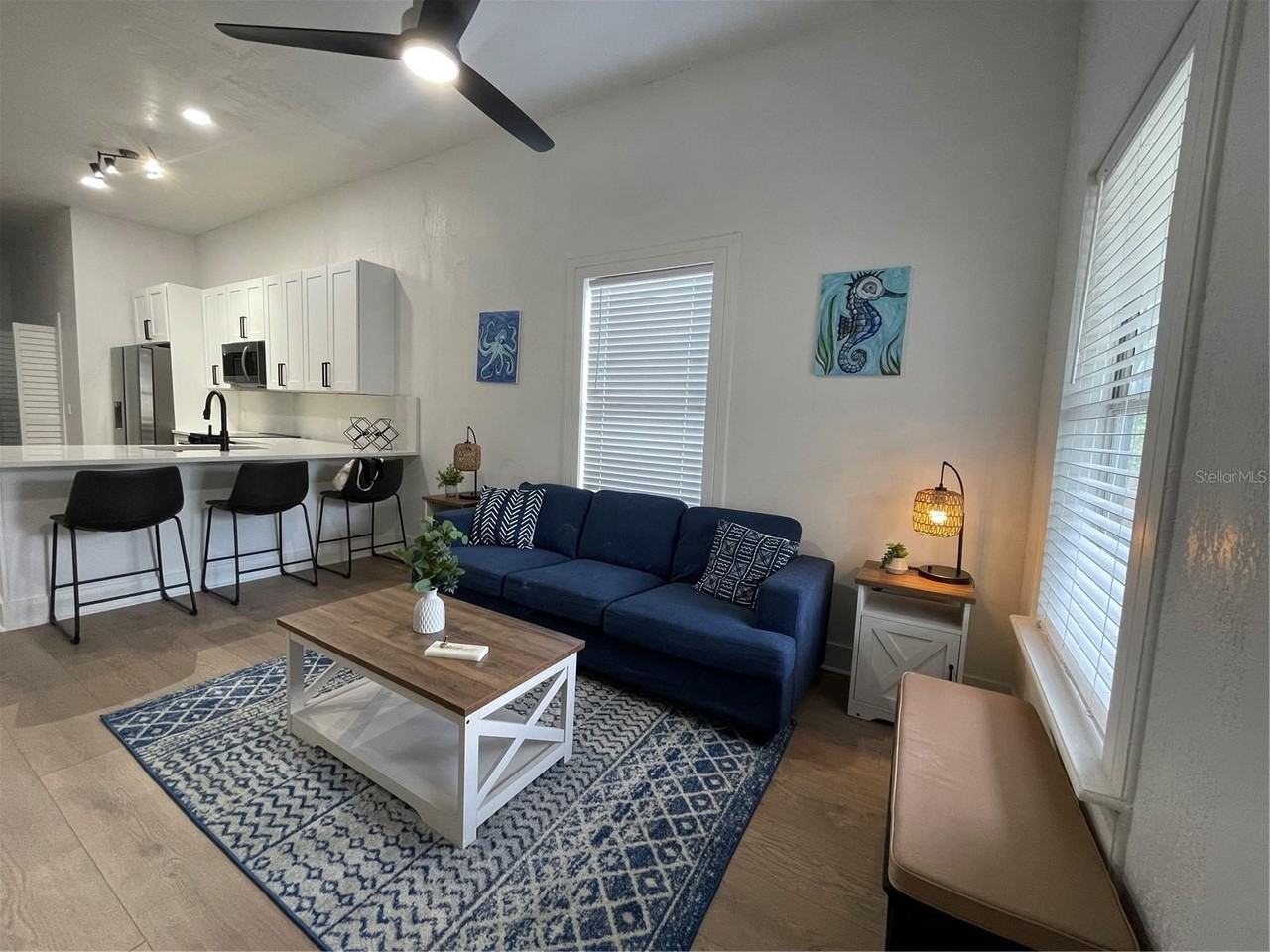 1106 W La Salle St - Photo 3 of 15