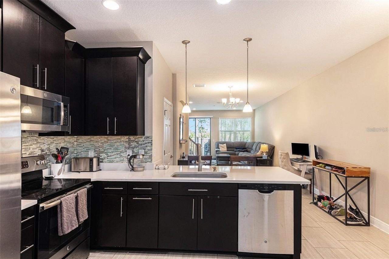 9152 Fox Sparrow Rd - Photo 5 of 32