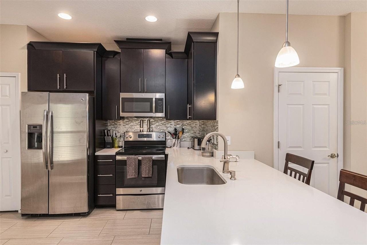 9152 Fox Sparrow Rd - Photo 6 of 32