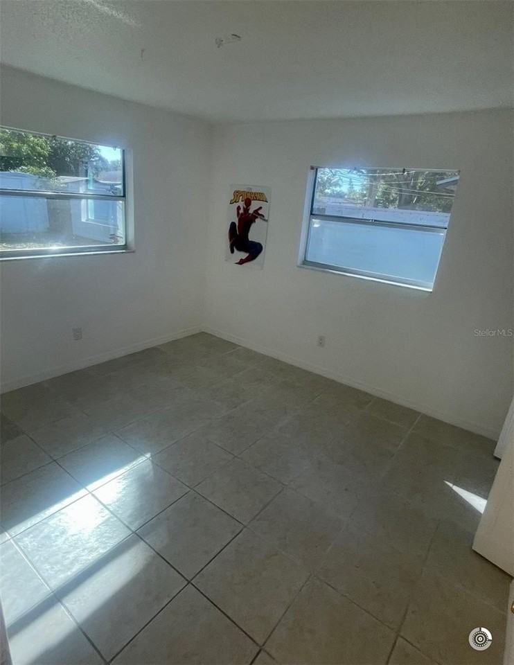 3004 Oaklawn Ave #B - Photo 3 of 13