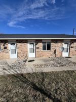 featured image of 322 N Clark St #2