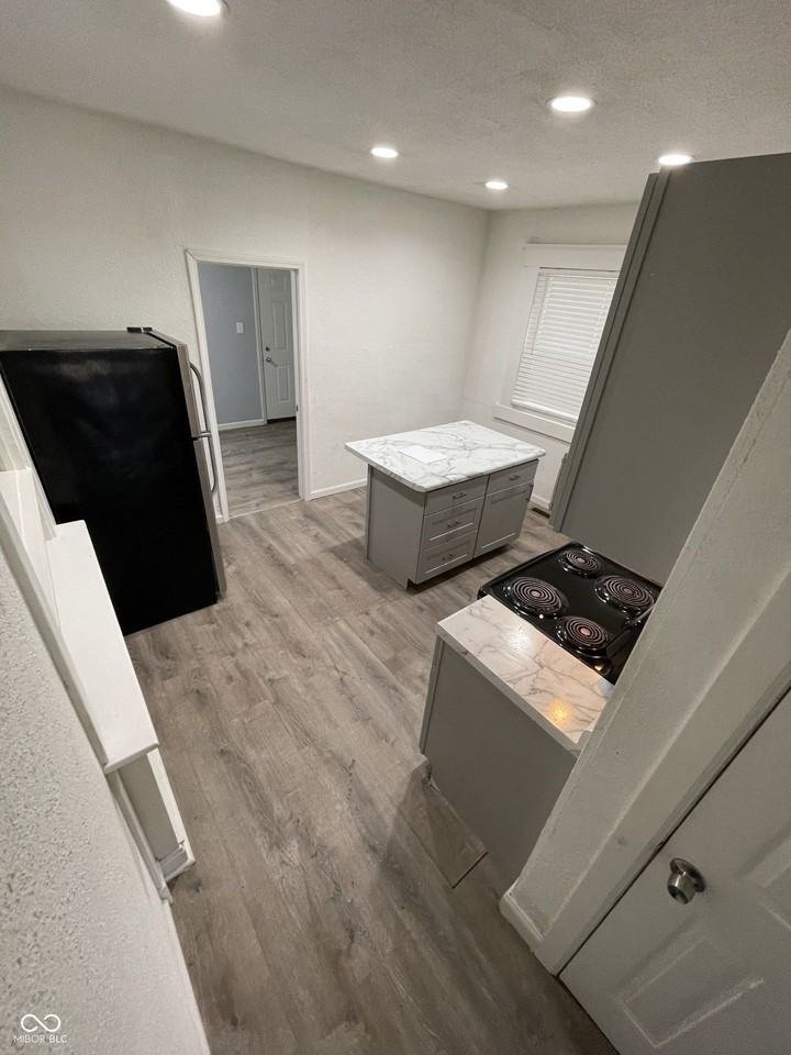 12 N Randolph St - Photo 7 of 19