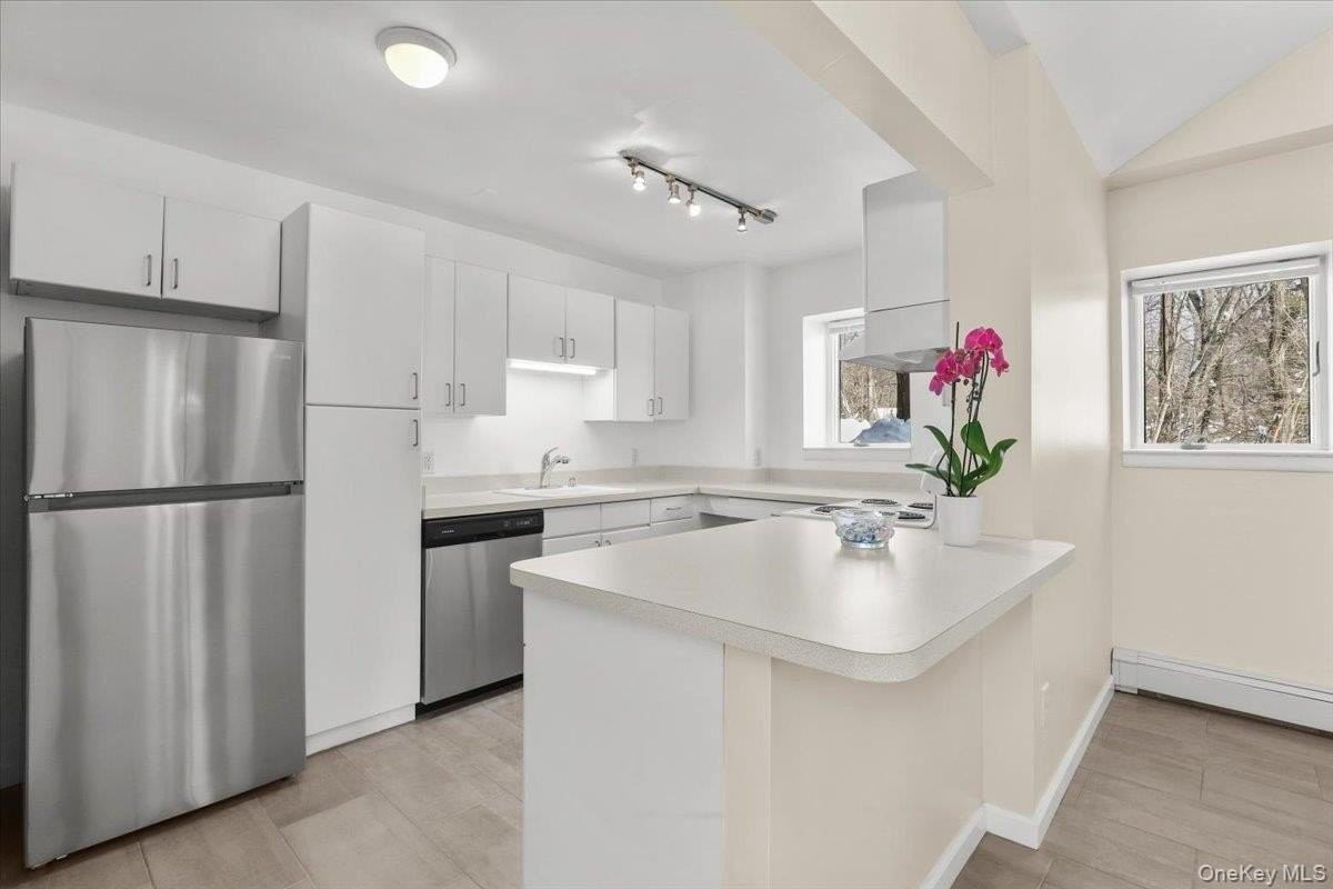 1265 N Ridge Rd - Photo 4 of 24