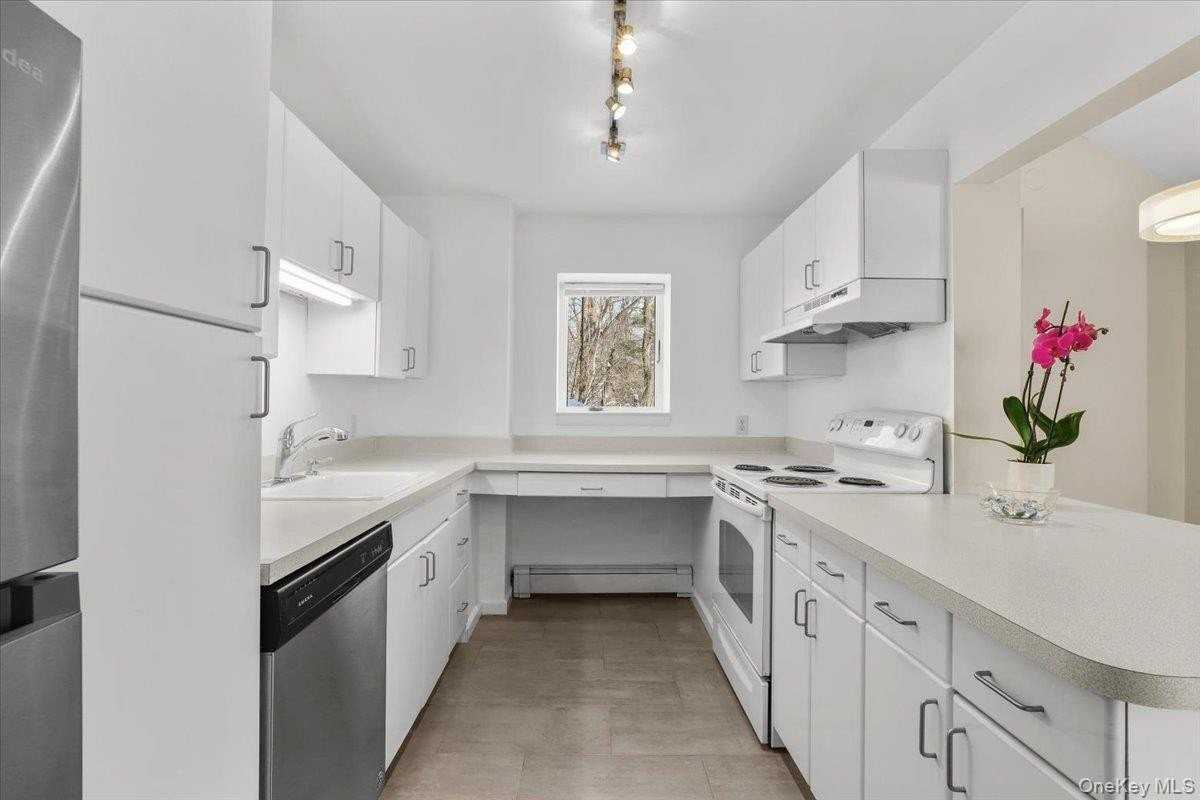 1265 N Ridge Rd - Photo 5 of 24