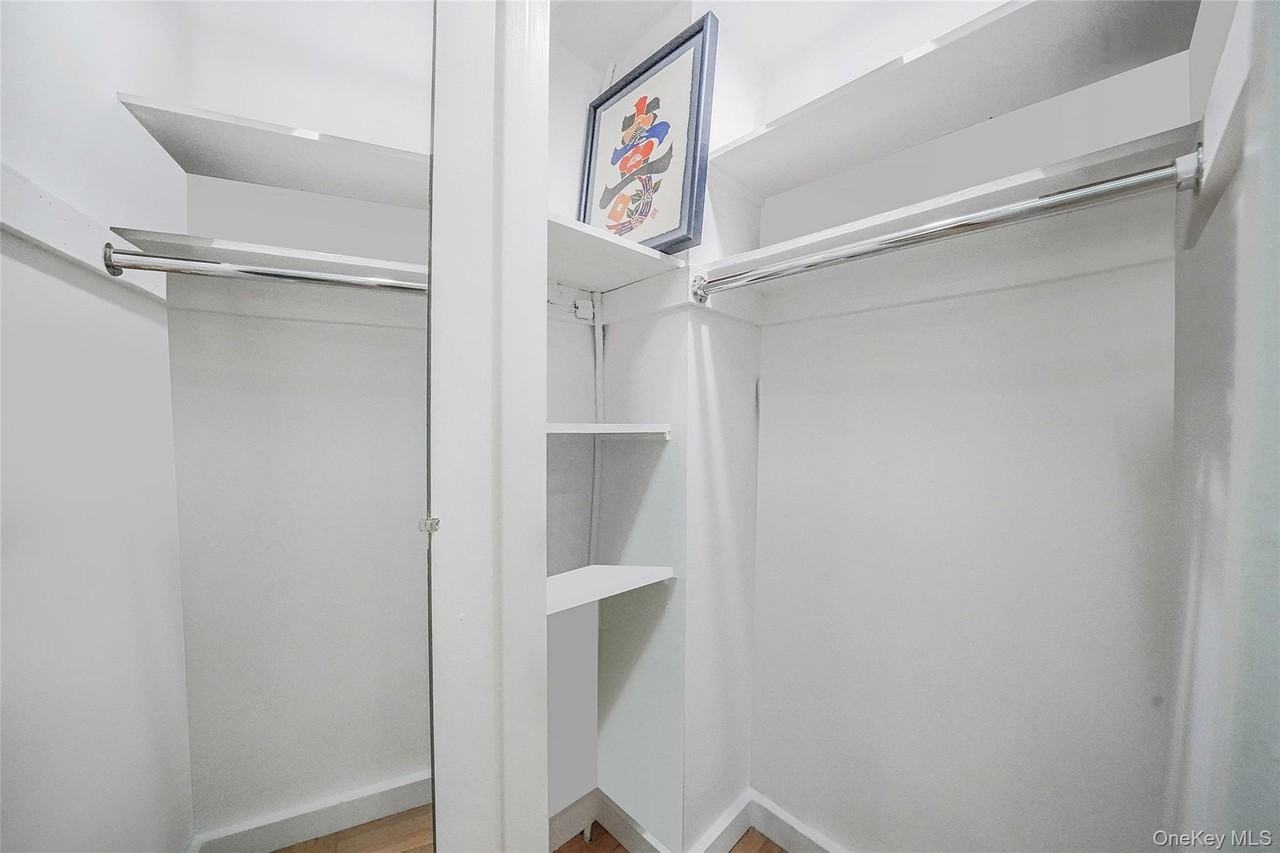 460 E 79th St Apt 12c - Photo 4 of 8