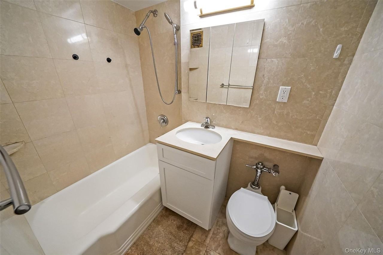 460 E 79th St Apt 12c - Photo 6 of 8