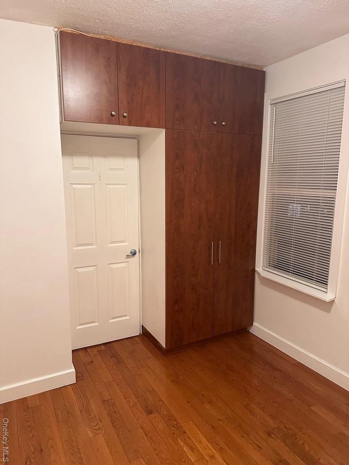 6034 56th Rd Unit 2r - Photo 3 of 10