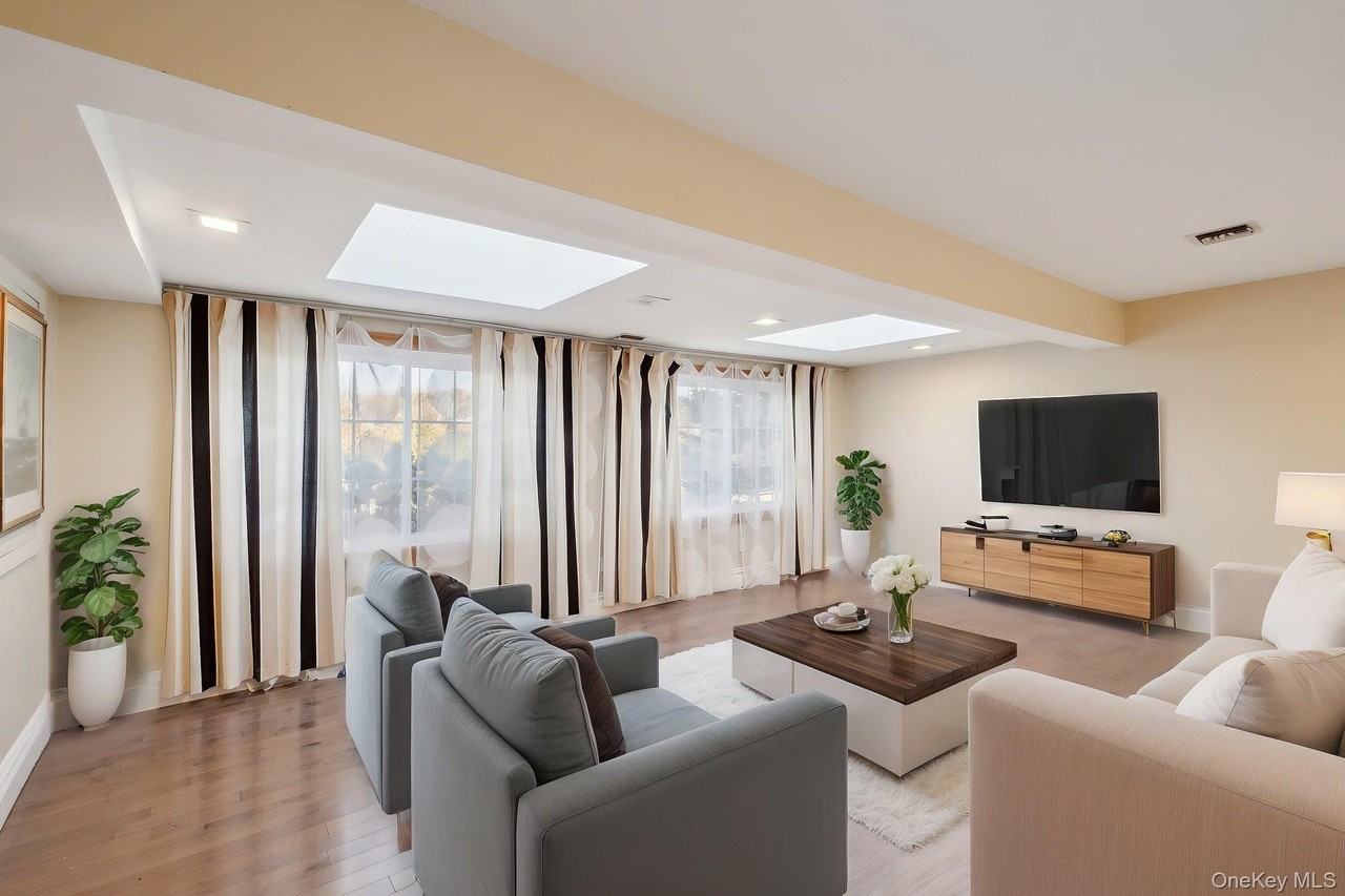 1250 Harbor Rd - Photo 5 of 18