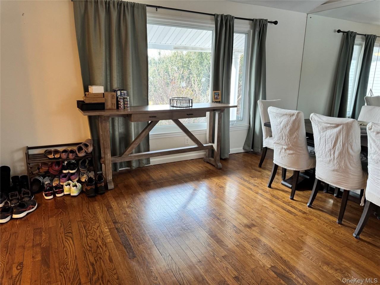 40 Willets Dr - Photo 3 of 22