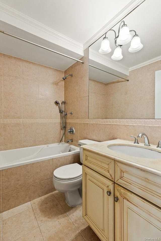1115 Prospect Ave Apt 204 - Photo 4 of 4