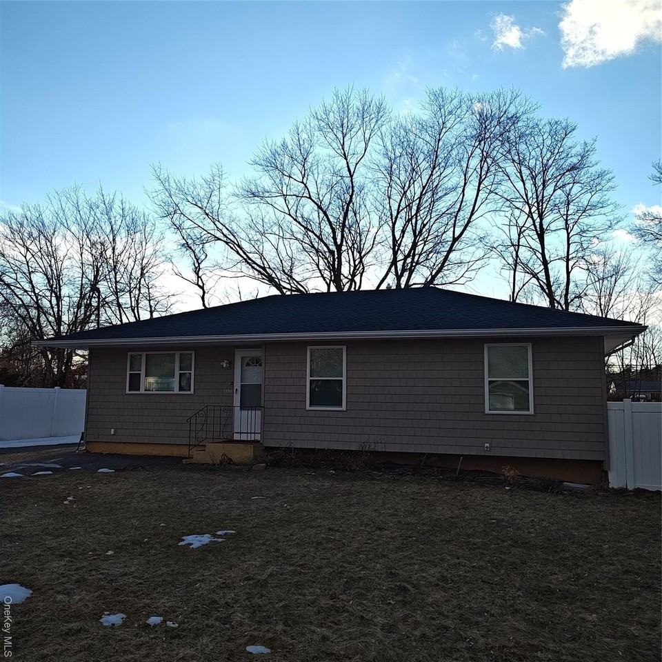 608 Provost Ave - Photo 2 of 15