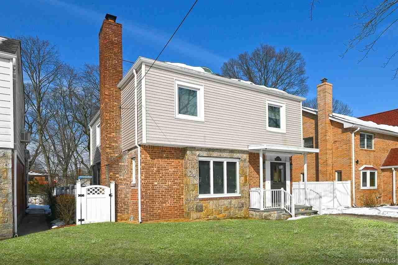 22203 Kingsbury Ave - Photo 2 of 30