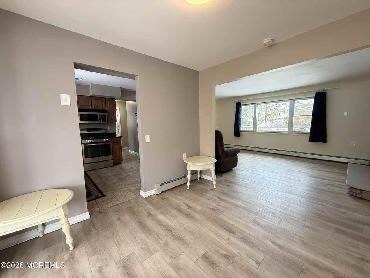 63 Shorewood Dr - Photo 6 of 25